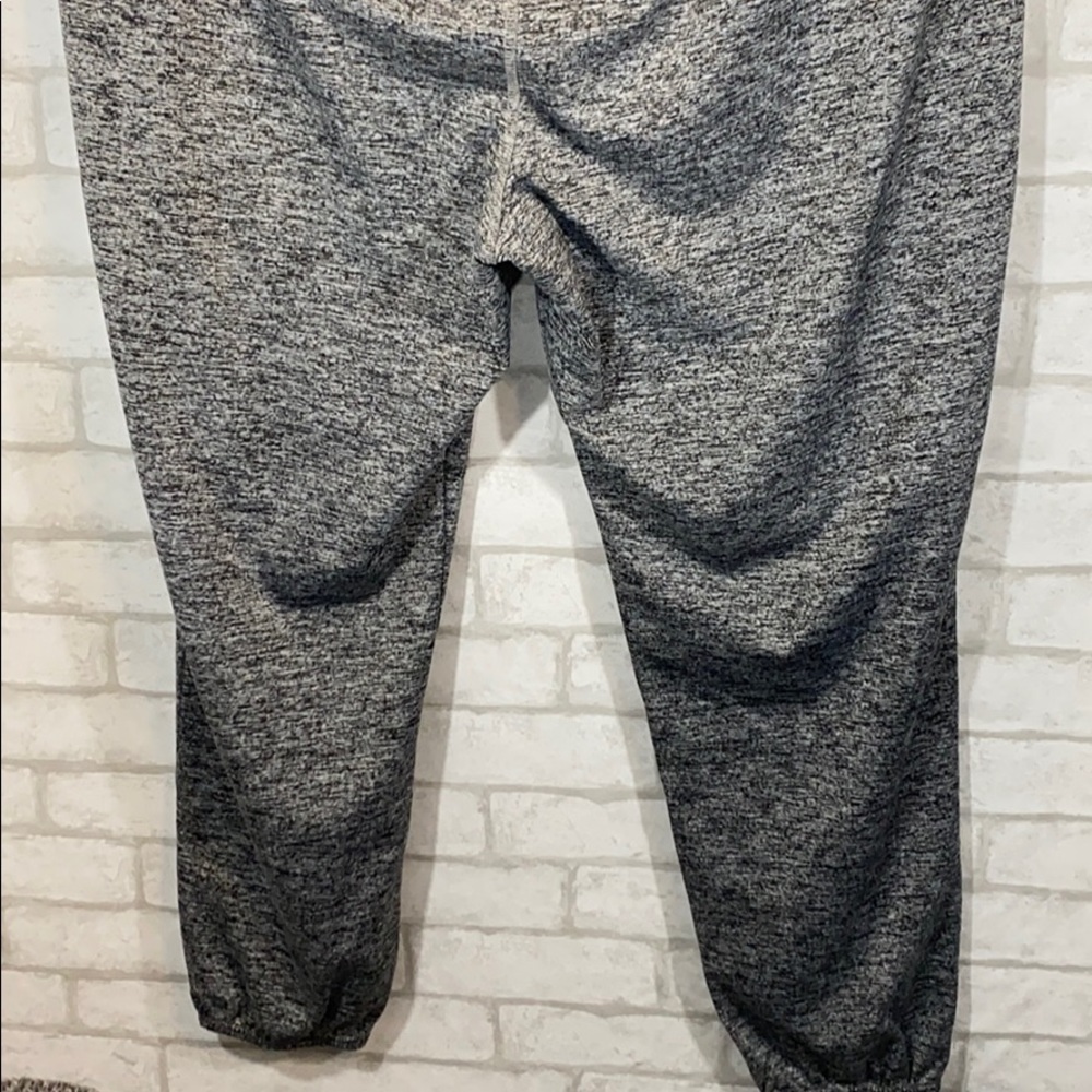 Old navy active jogger/sweatpants size XL - Picture 7 of 9